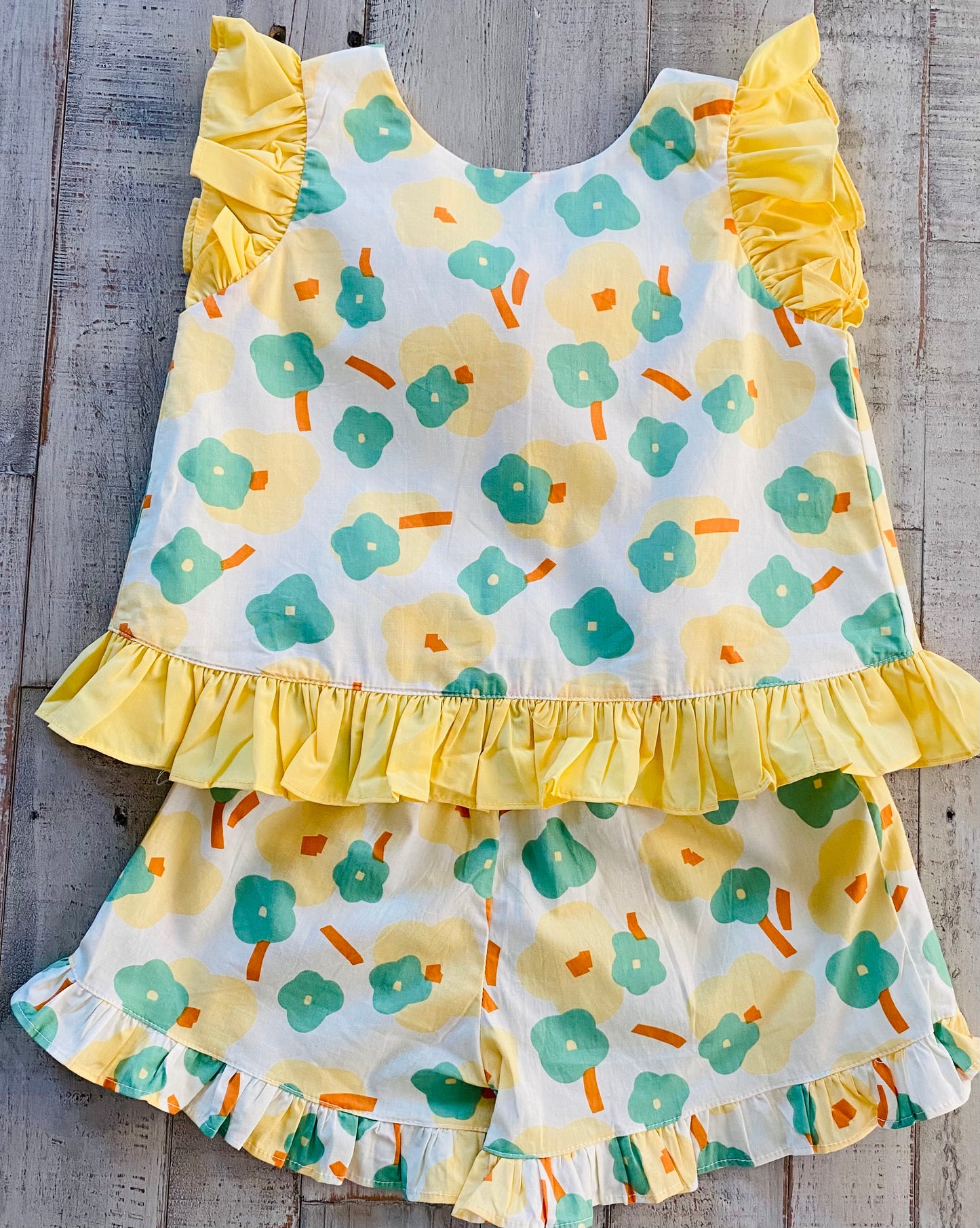 Simple Floral Short Set