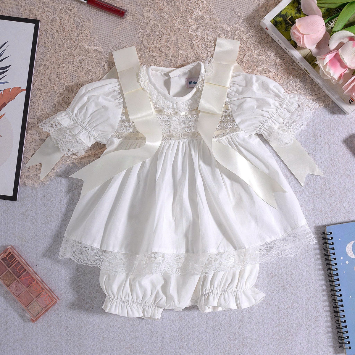 Heirloom sets in white