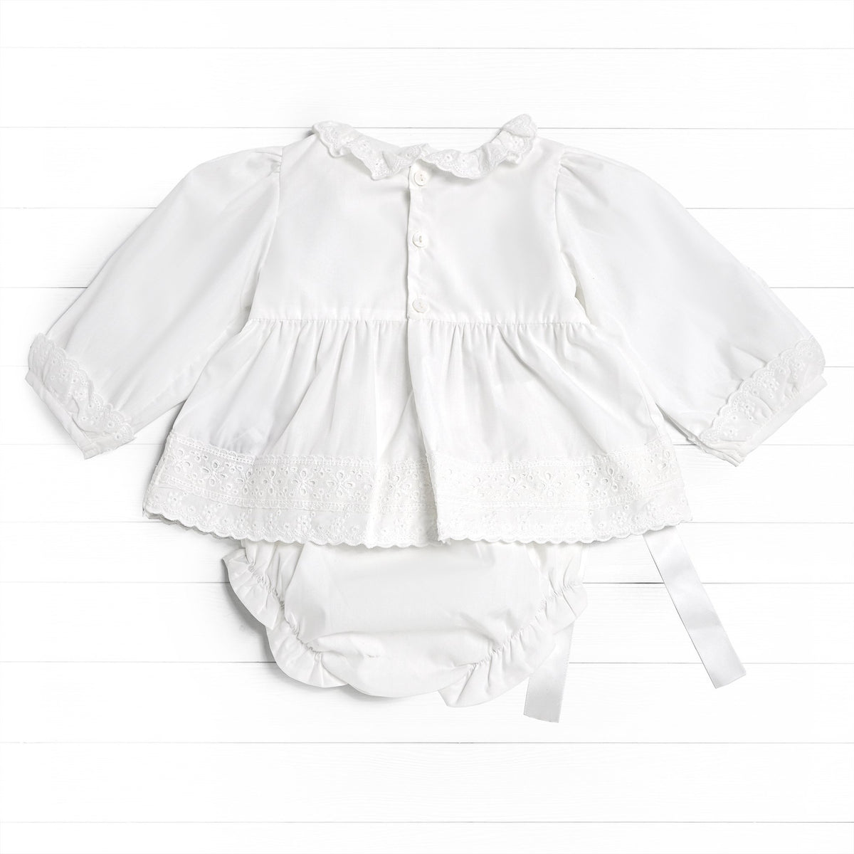 Eyelet All Around Bubble, White