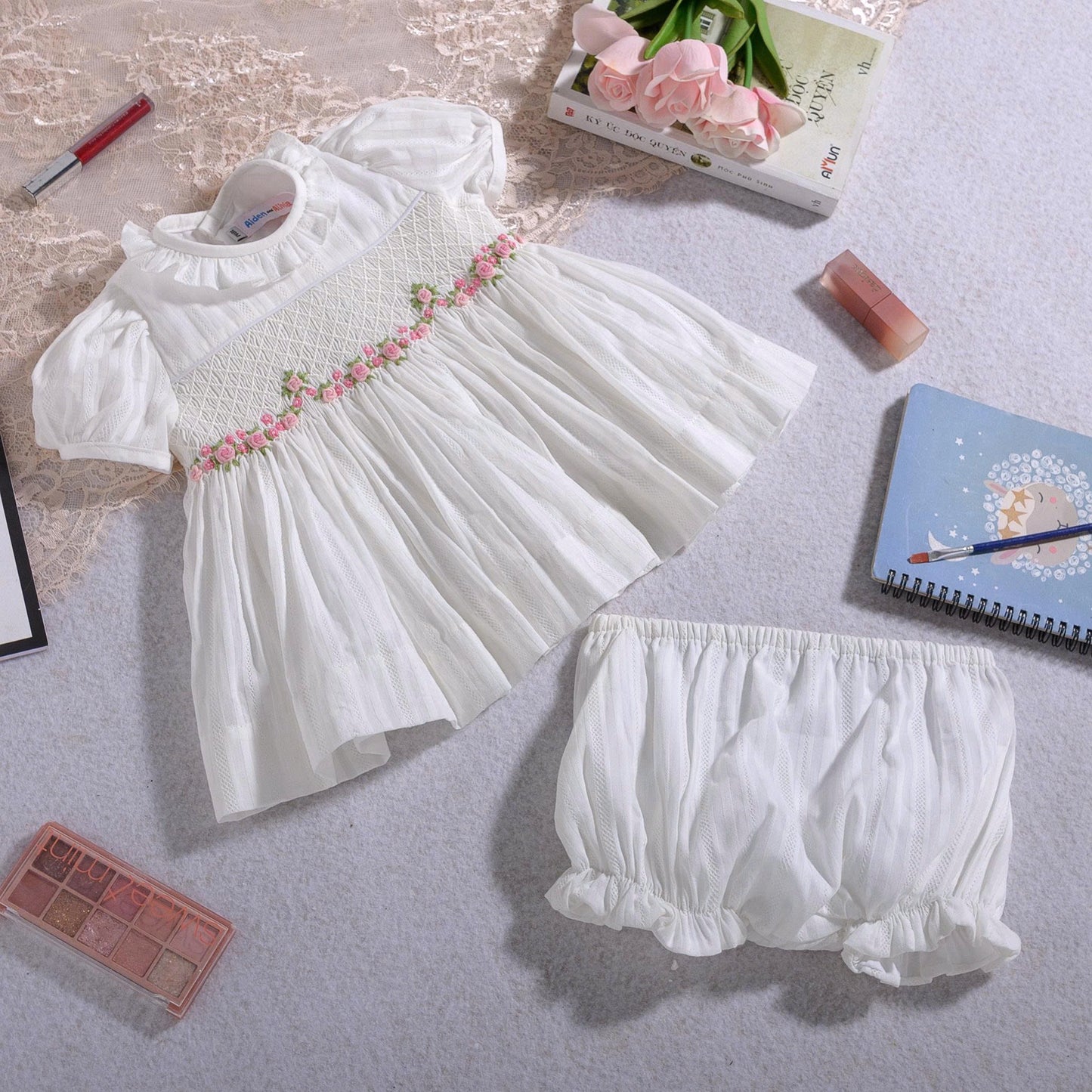 Rose Smock Diaper Set, White