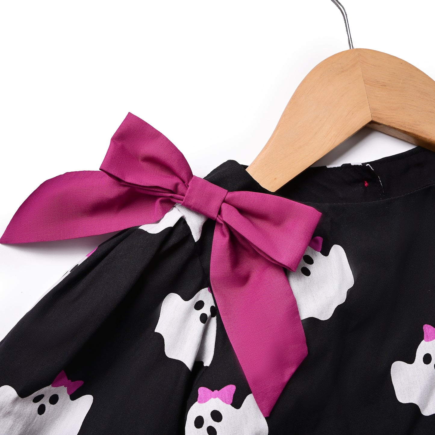 Ghost Pink Bow Diaper Set, Black