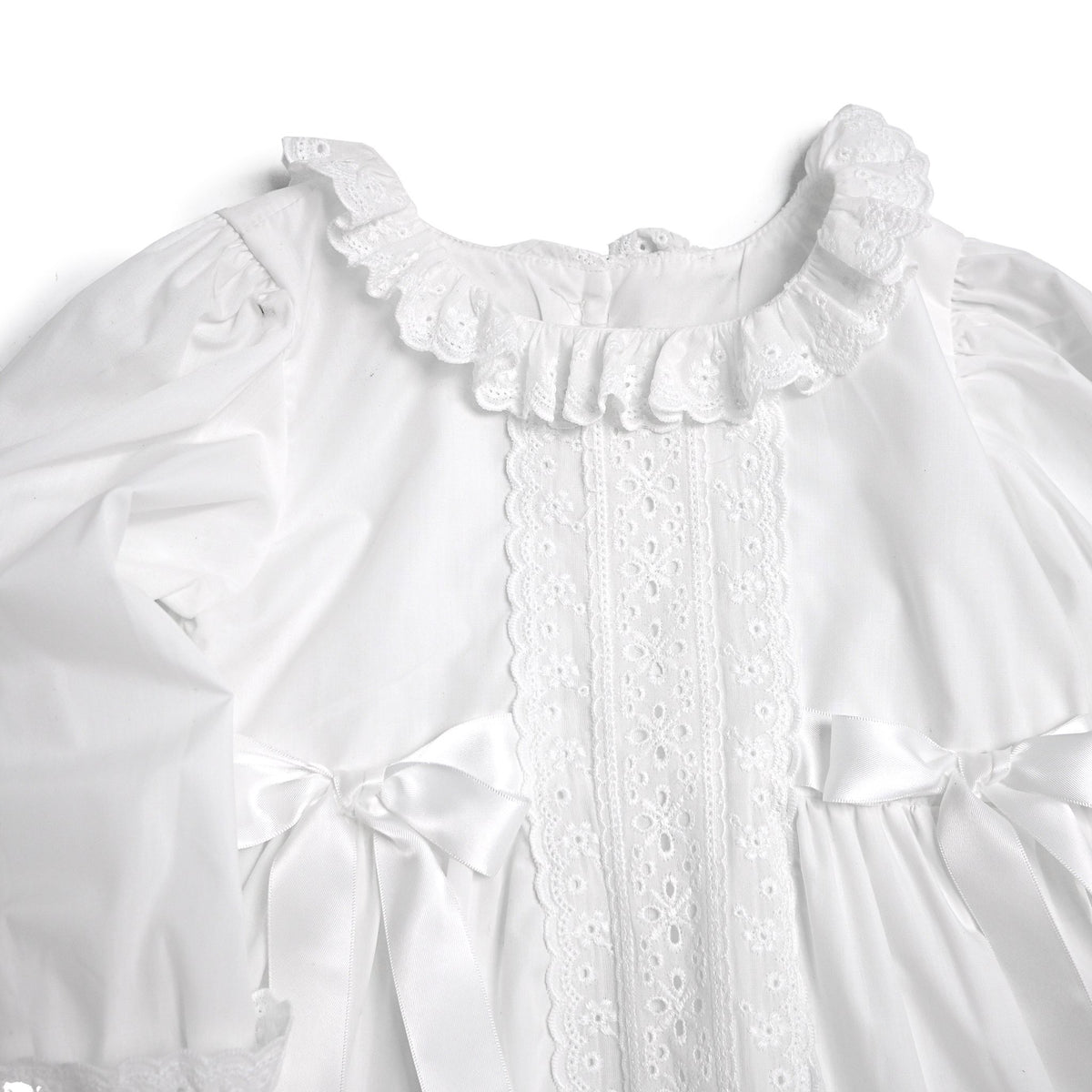Eyelet All Around Diaper Set, White