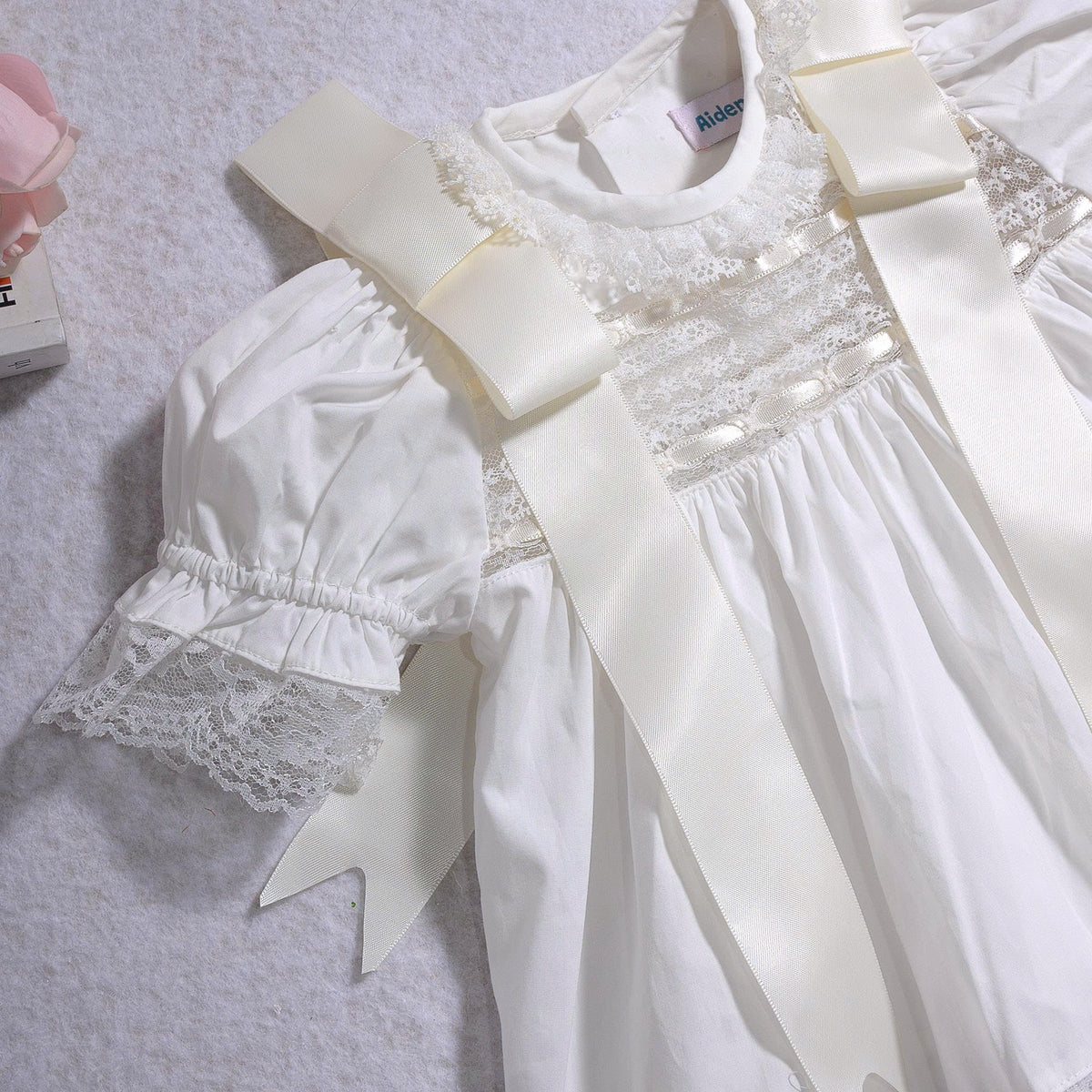 Heirloom sets in white
